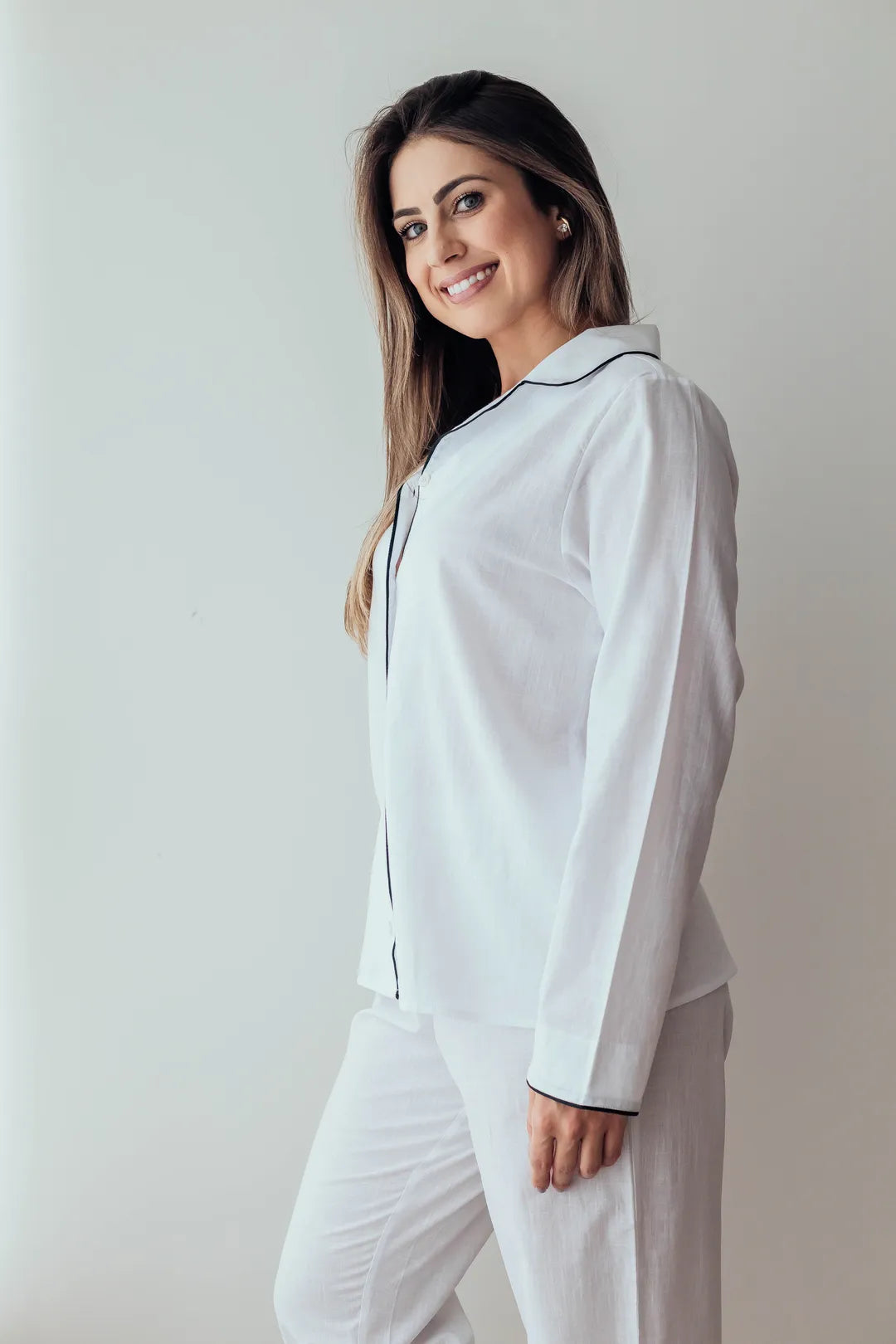 Pijama Clássico Longo Branco com Preto